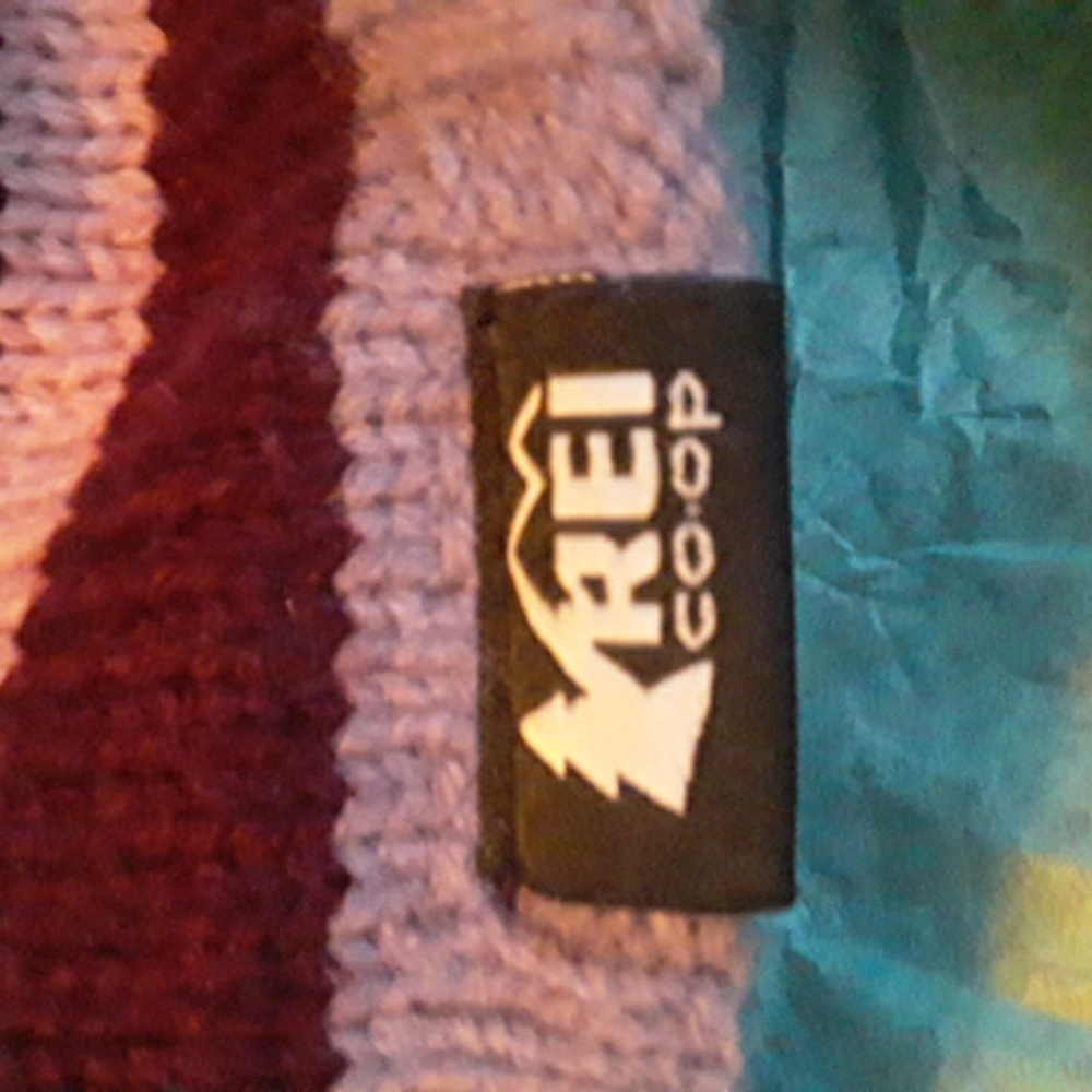 Hat. - Picture 2 of 4